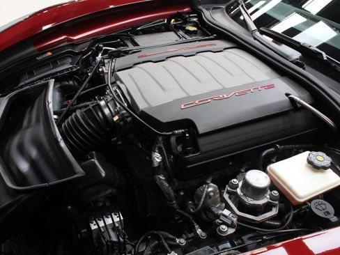 Used 2018 Chevrolet Corvette Stingray Coupe image 25