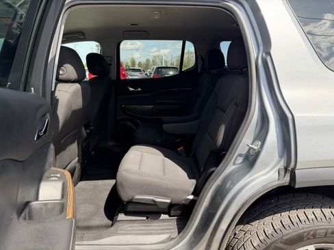 Used 2023 GMC Acadia SLE w/ Driver Convenience Package image 29