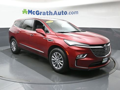 Used 2024 Buick Enclave Premium image 2
