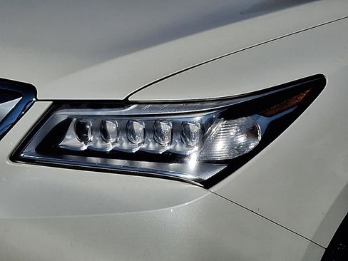 Used 2016 Acura MDX SH-AWD w/ Technology Package image 9