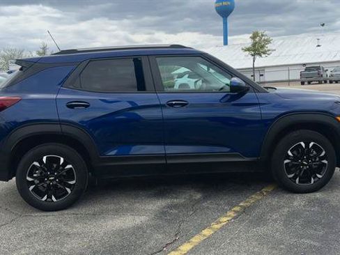 Used 2023 Chevrolet TrailBlazer LT w/ Convenience Package AWD/4WD image 9