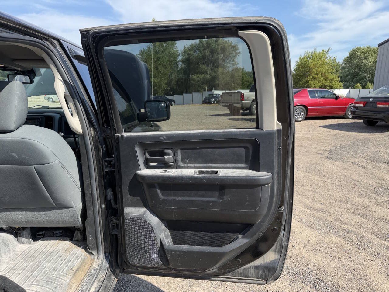 Used 2014 RAM 1500 Express w/ Black Ram 1500 Express Group AWD/4WD image 27