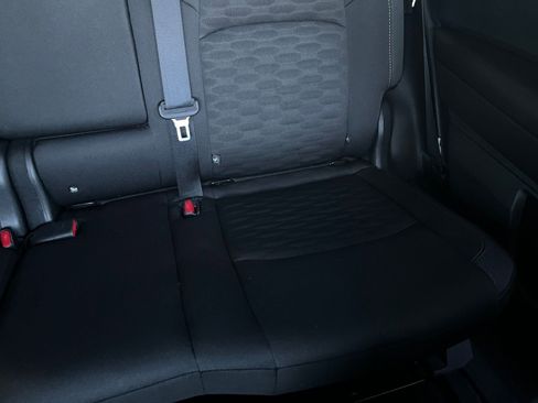 Used 2025 Nissan Pathfinder SV image 39