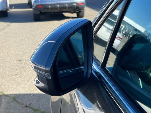 Used 2018 Lincoln MKC Select w/ Select Plus Package image 19