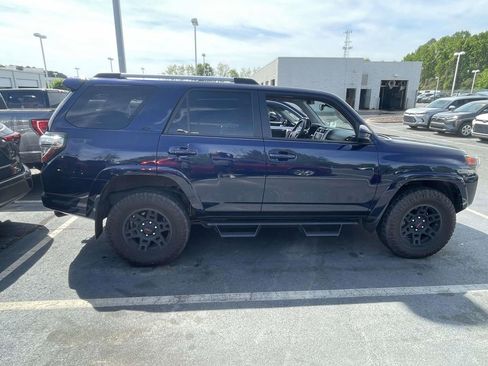 Used 2024 Toyota 4Runner SR5 image 10