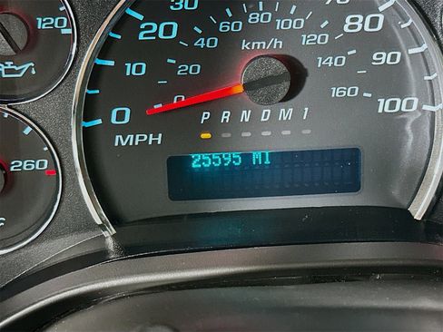 Used 2024 GMC Savana 2500 w/ Driver Convenience Package image 12