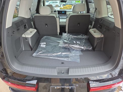 New 2026 Hyundai Santa Fe Calligraphy image 5