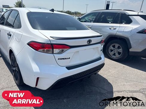 Used 2022 Toyota Corolla SE w/ Carpet Mat Package (TMS) FWD image 8