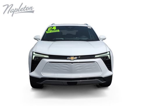 Used 2024 Chevrolet Blazer EV LT AWD/4WD image 9
