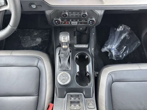 New 2025 Ford Bronco Outer Banks image 25