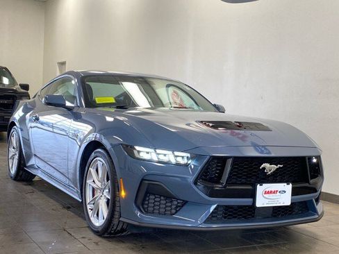 Used 2024 Ford Mustang GT Premium image 2