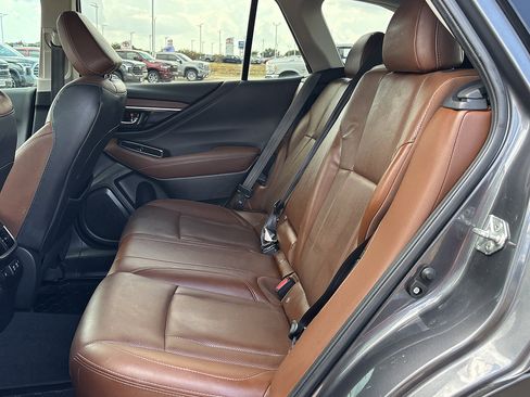 Used 2021 Subaru Outback Touring w/ Popular Package #2 AWD/4WD image 17