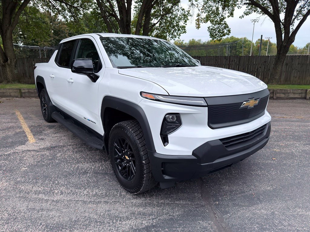 Used 2024 Chevrolet Silverado EV W/T AWD/4WD image 2