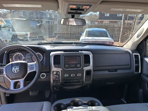 Used 2024 RAM 1500 Classic SLT image 20