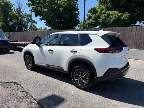 Used 2021 Nissan Rogue S FWD image 8