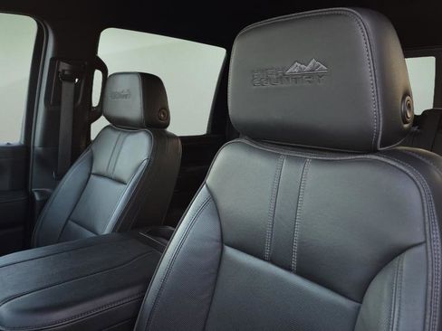 Used 2023 Chevrolet Silverado 2500 High Country w/ Z71 Off-Road Package image 19