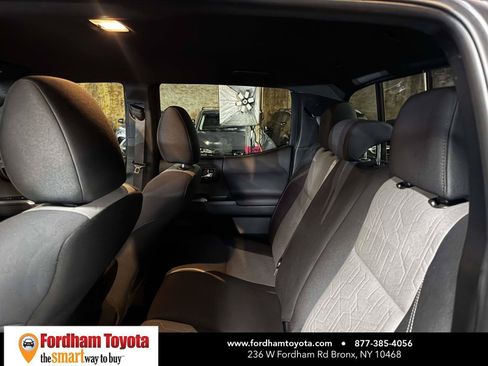 Used 2023 Toyota Tacoma TRD Sport AWD/4WD image 12