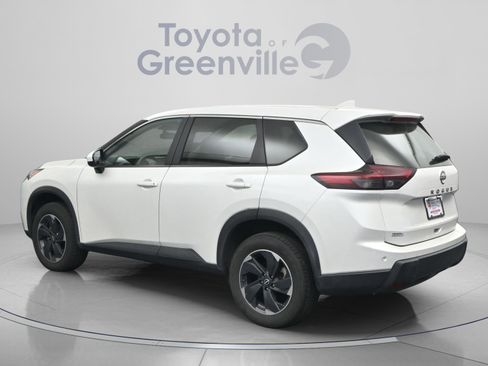 Used 2025 Nissan Rogue SV FWD image 7