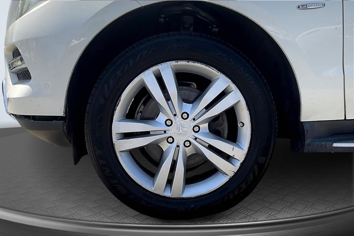 Used 2012 Mercedes-Benz ML 350 4MATIC image 9