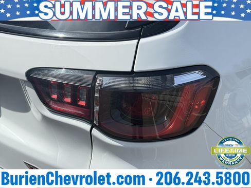Used 2025 Jeep Compass Trailhawk AWD/4WD image 36