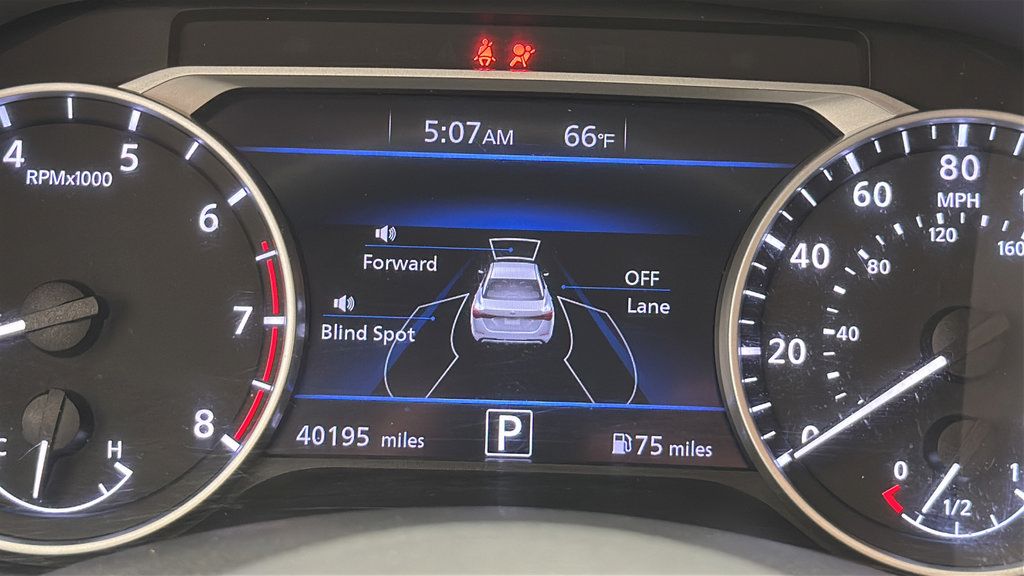 Used 2020 Nissan Sentra SR w/ Electronics Package FWD image 16