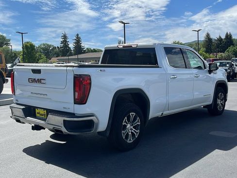 Used 2023 GMC Sierra 1500 SLT w/ SLT Convenience Package AWD/4WD image 3