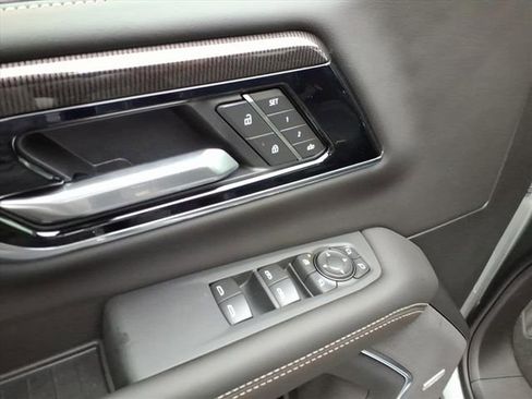 New 2026 GMC Yukon XL Elevation image 28