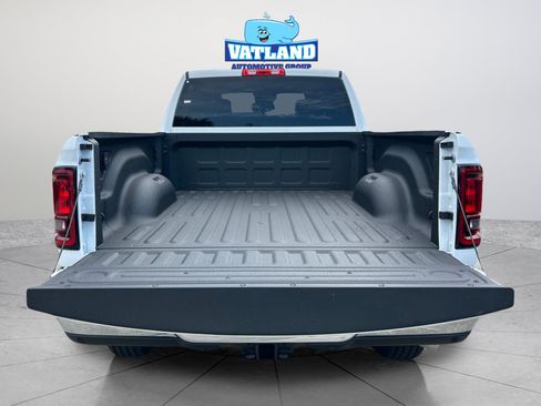 New 2026 RAM 2500 Tradesman w/ Chrome Appearance Group AWD/4WD image 34