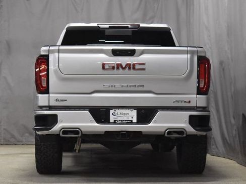 Used 2022 GMC Sierra 1500 AT4 w/ AT4 Premium Package image 8
