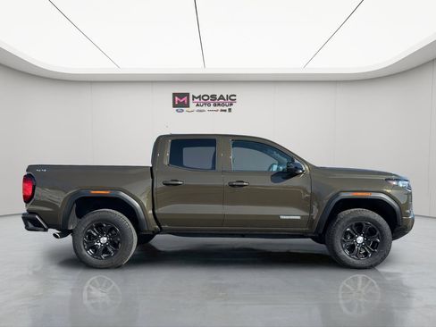 Used 2023 GMC Canyon Elevation w/ Convenience Package image 9