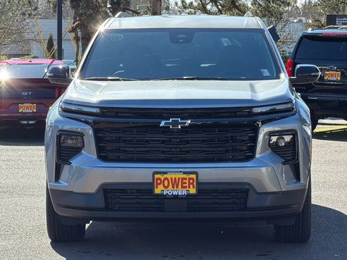 New 2026 Chevrolet Traverse LT w/ Midnight/Sport Edition AWD/4WD image 3