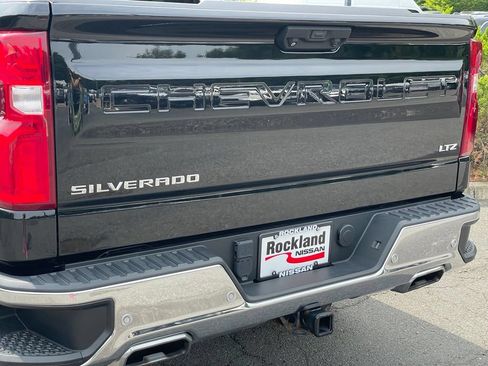 Used 2023 Chevrolet Silverado 1500 LTZ AWD/4WD image 32