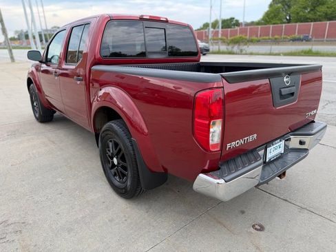 Used 2019 Nissan Frontier SV AWD/4WD image 6