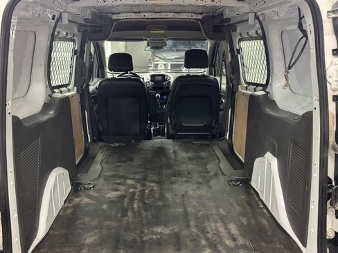 Used 2019 Ford Transit Connect XL image 11