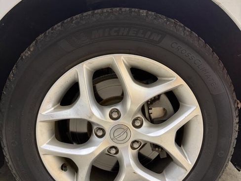 Used 2020 Chrysler Pacifica Limited image 18