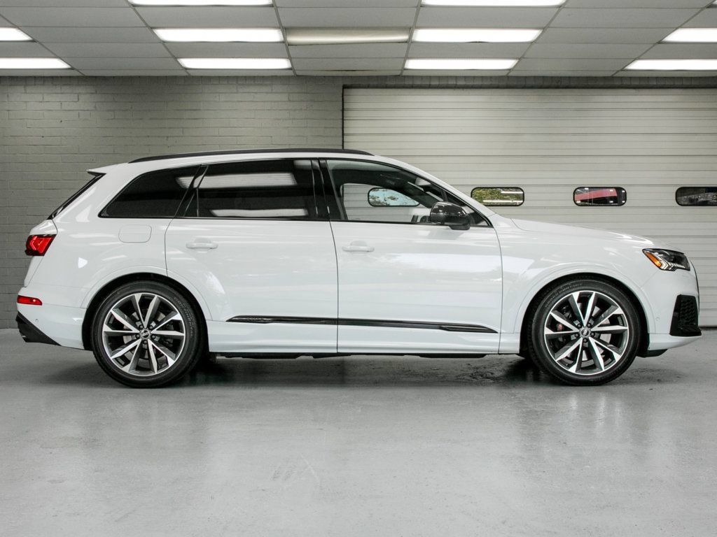 Used 2023 Audi SQ7 Prestige w/ Prestige Package AWD/4WD image 3