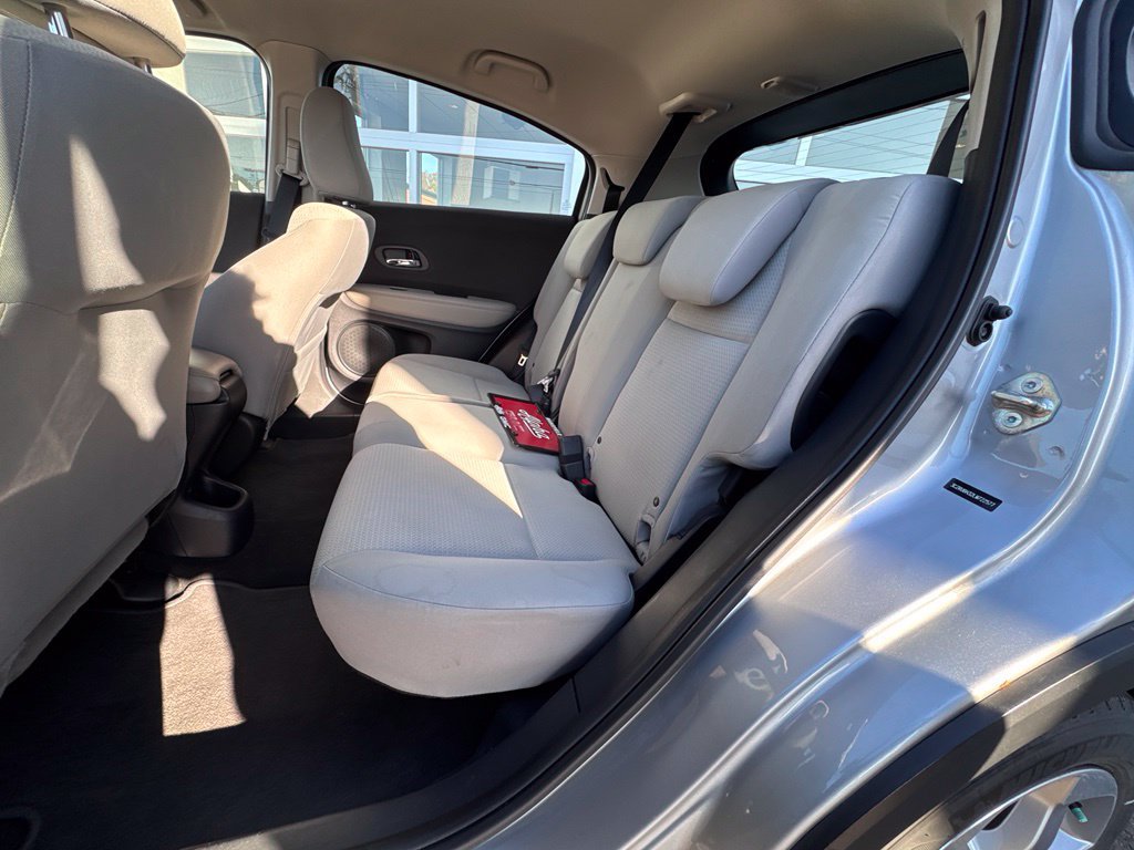 Used 2020 Honda HR-V LX image 23