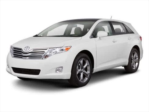 Used 2010 Toyota Venza AWD image 2
