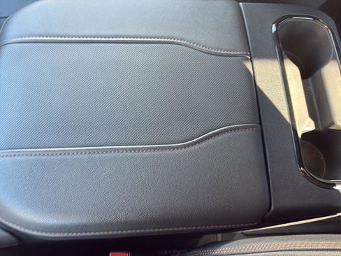 Used 2023 GMC Sierra 1500 AT4 w/ AT4 Premium Package image 24