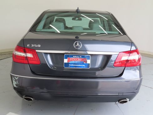 Used 2011 Mercedes-Benz E 350 Sedan image 4