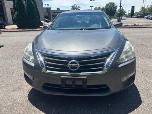 Used 2015 Nissan Altima 2.5 S w/ Special Edition Package FWD image 10