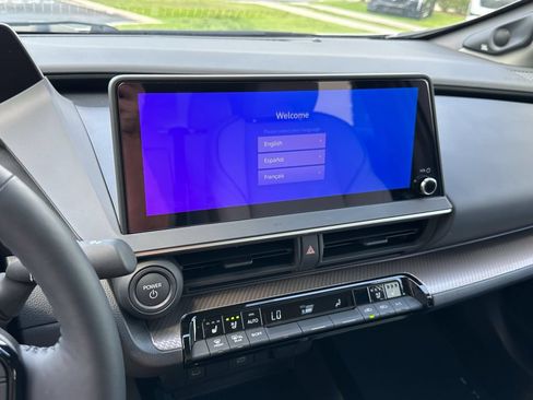 Used 2024 Toyota Prius Limited FWD image 27