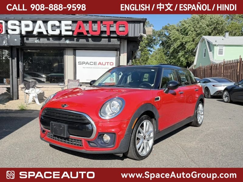 Used 2016 MINI Cooper Clubman FWD image 1