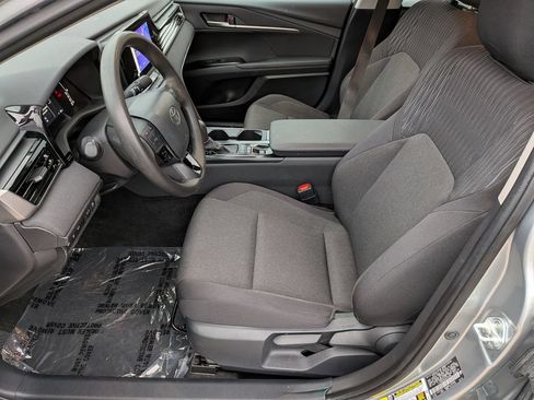 Used 2025 Toyota Camry LE FWD image 15