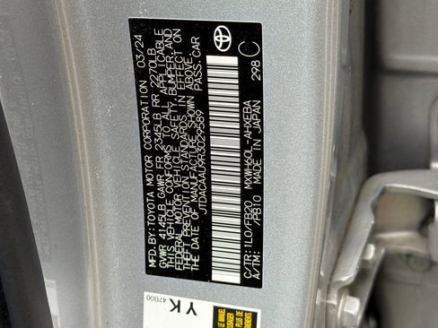 Used 2024 Toyota Prius LE image 12