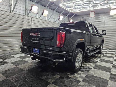 Used 2022 GMC Sierra 2500 Denali AWD/4WD image 5