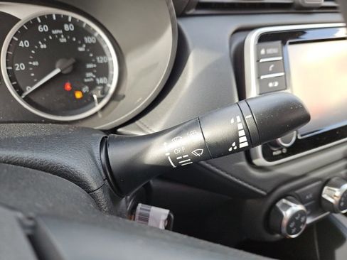 New 2025 Nissan Versa S image 37