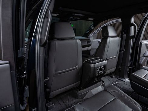 Used 2024 Chevrolet Tahoe Z71 w/ Z71 Off-Road Package image 35