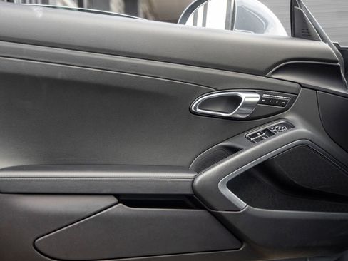 Certified 2018 Porsche 911 Carrera S image 22