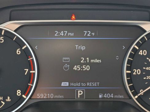Used 2022 Nissan Altima 2.5 SV w/ SV Premium Package AWD/4WD image 32